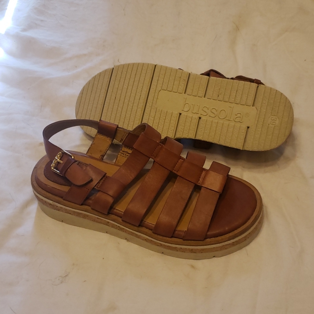 Sandles